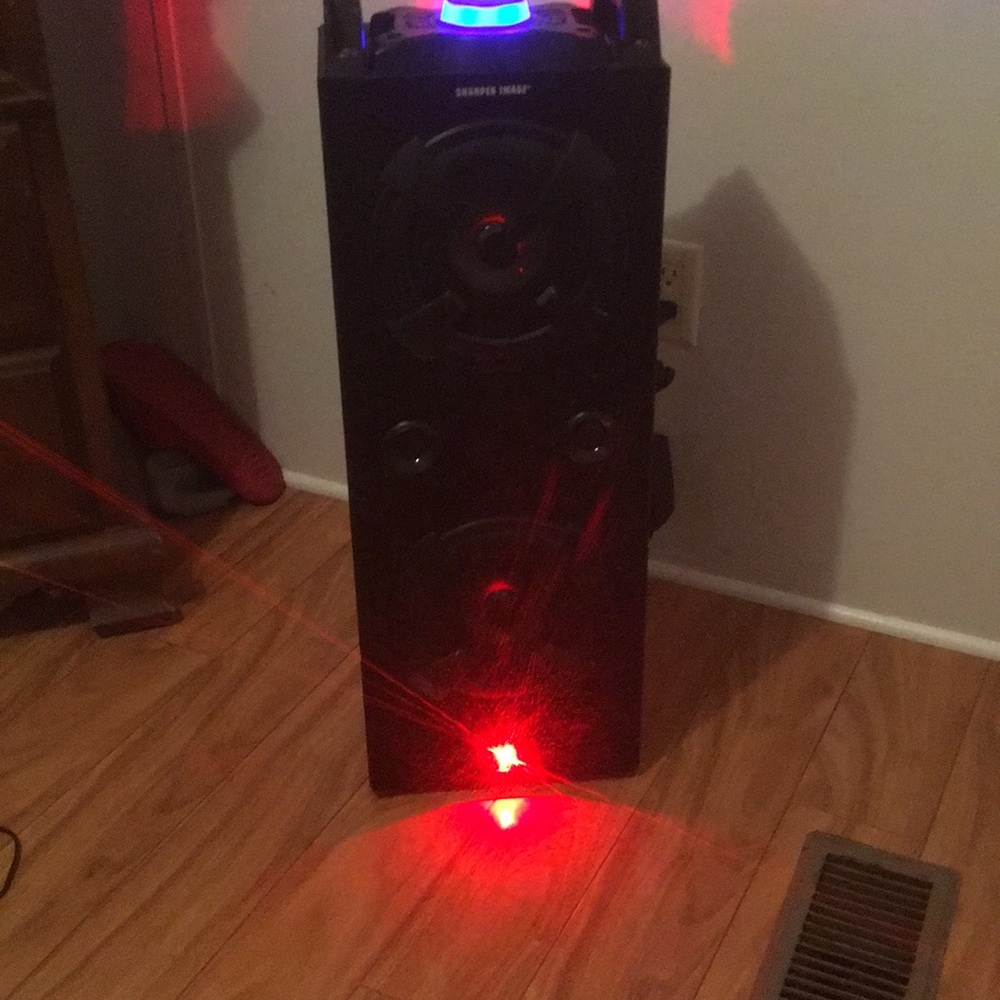 Stereo speaker